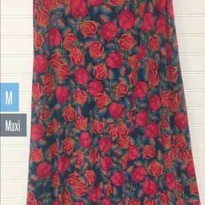 LuLaRoe maxi skirt size medium